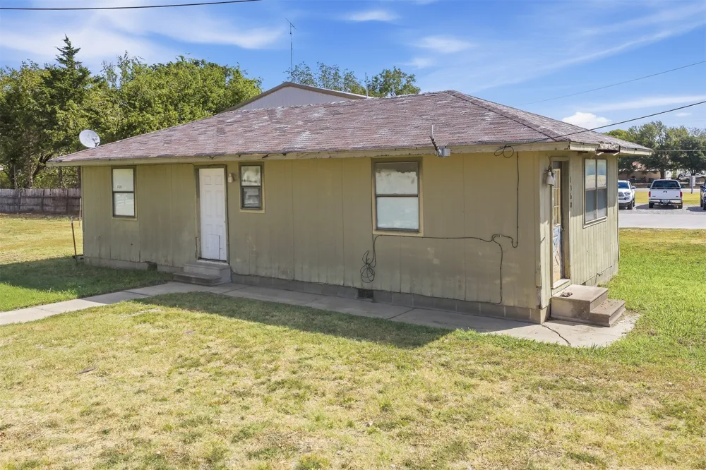 1370 Lincoln Healdton, OK 73438