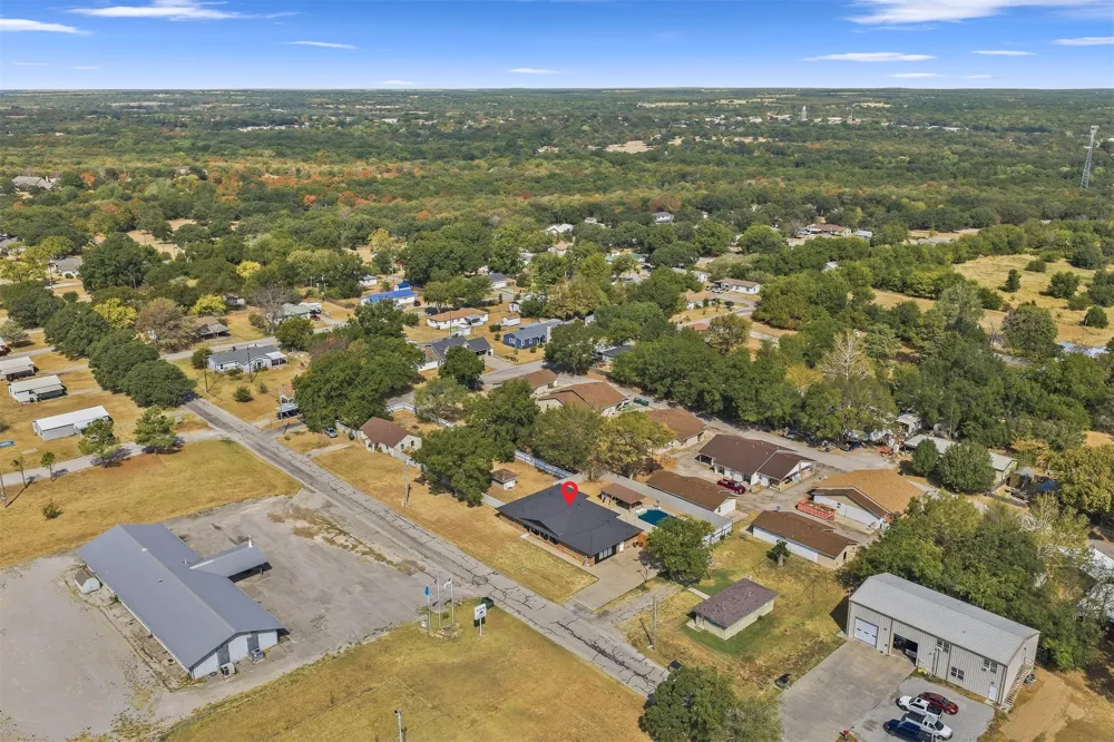 1370 Lincoln Healdton, OK 73438