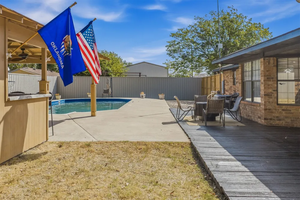 1370 Lincoln Healdton, OK 73438