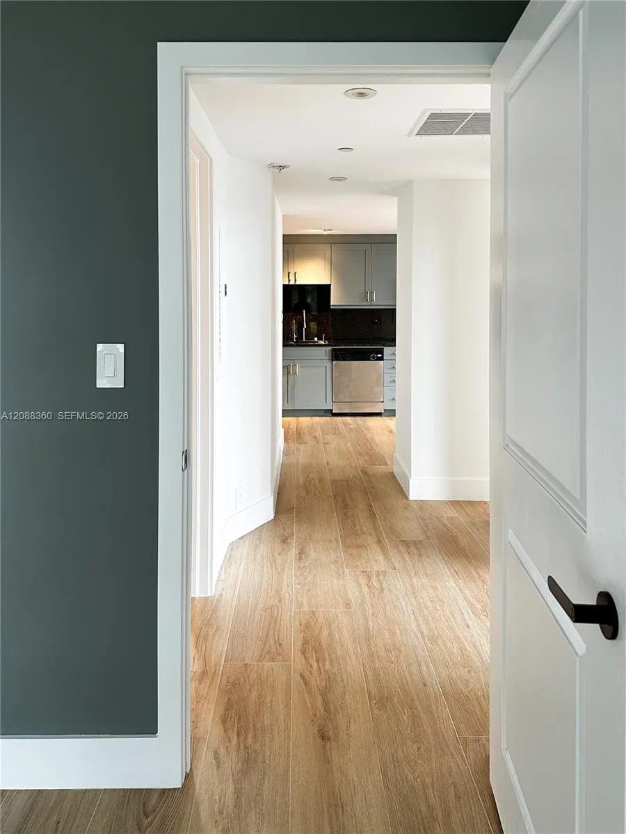 111 E Flagler St #304 Miami, FL 33131