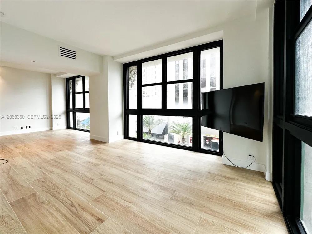 111 E Flagler St #304 Miami, FL 33131