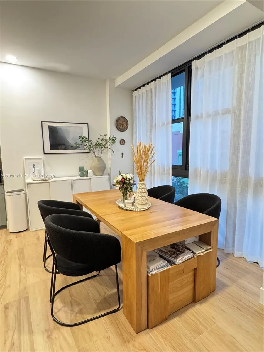 111 E Flagler St #304 Miami, FL 33131