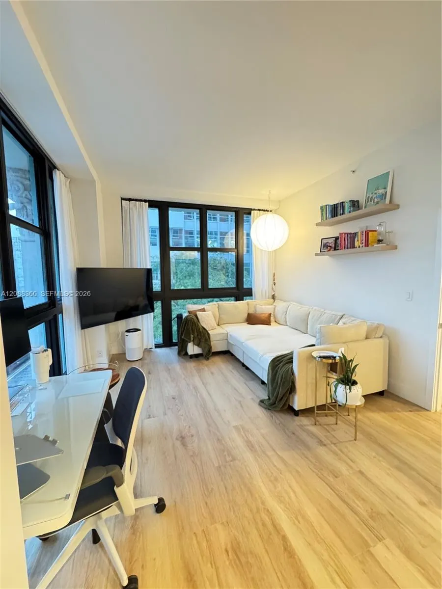 111 E Flagler St #304 Miami, FL 33131