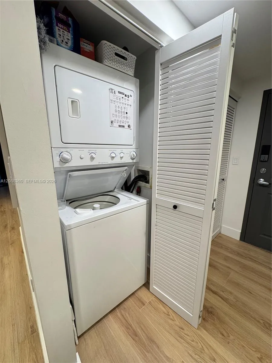 111 E Flagler St #304 Miami, FL 33131