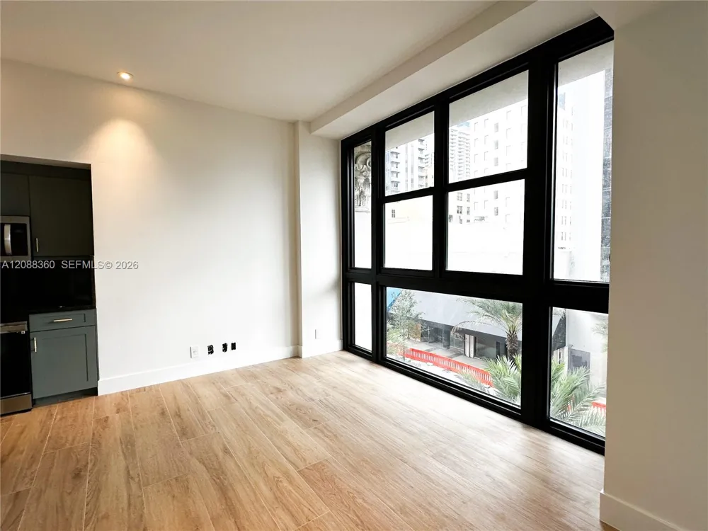 111 E Flagler St #304 Miami, FL 33131
