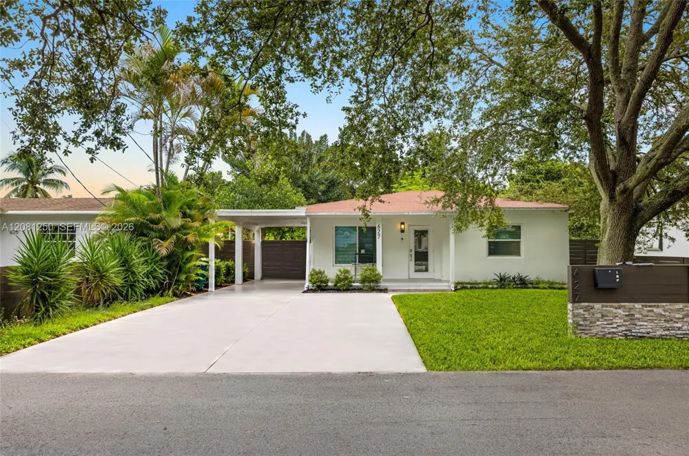 627 SW 7th Ave Hallandale Beach, FL 33009