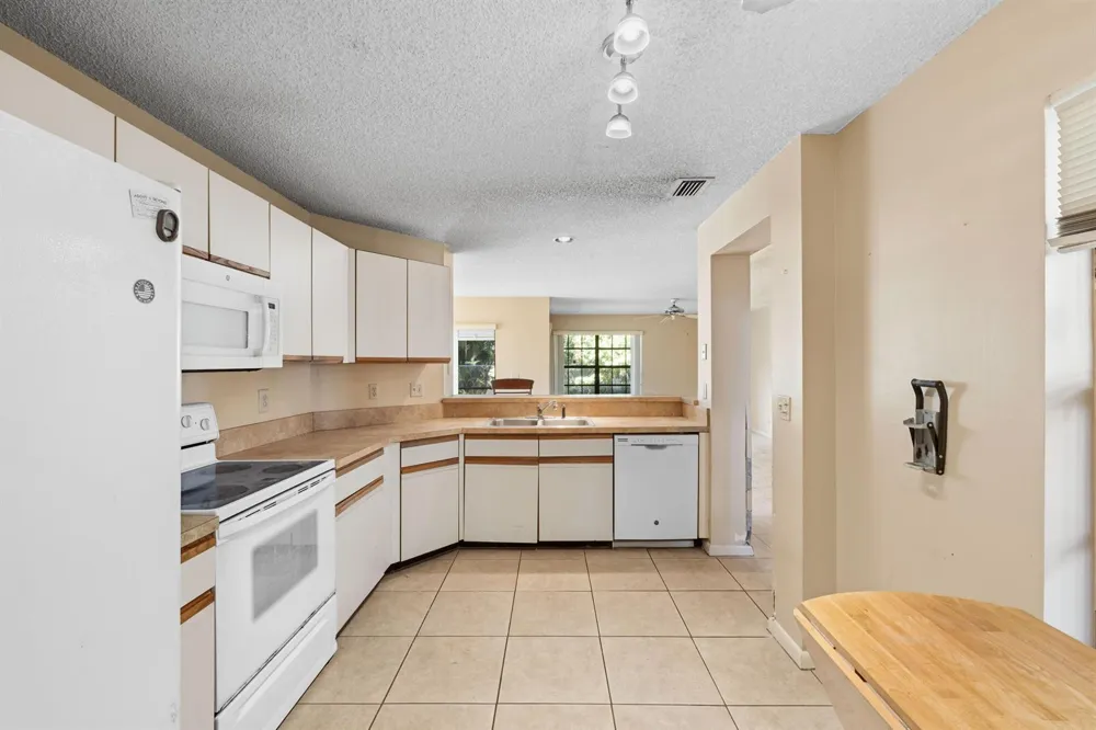 3237 Perimeter Drive #2512 