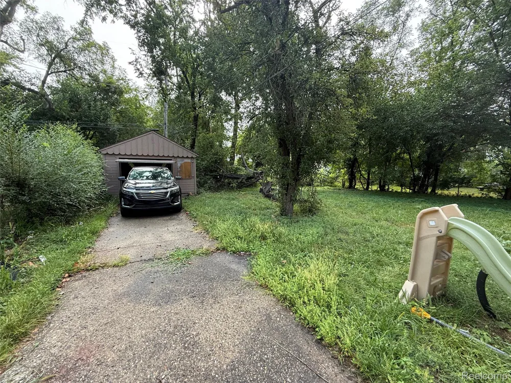 19390 Lumpkin Street Detroit City, MI 48234