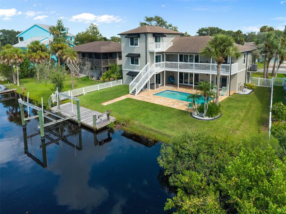5517 TROPIC DRIVE New Port Richey, FL 34653