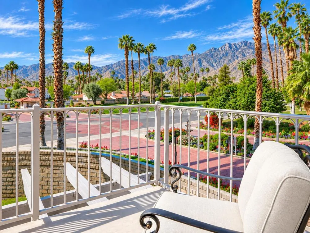 2700 E Mesquite Avenue #A2 Palm Springs, CA 92264