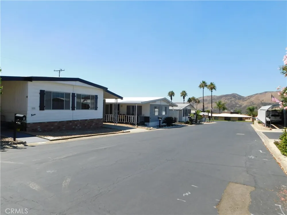35218 FIR AVENUE #5 Yucaipa, CA 92399