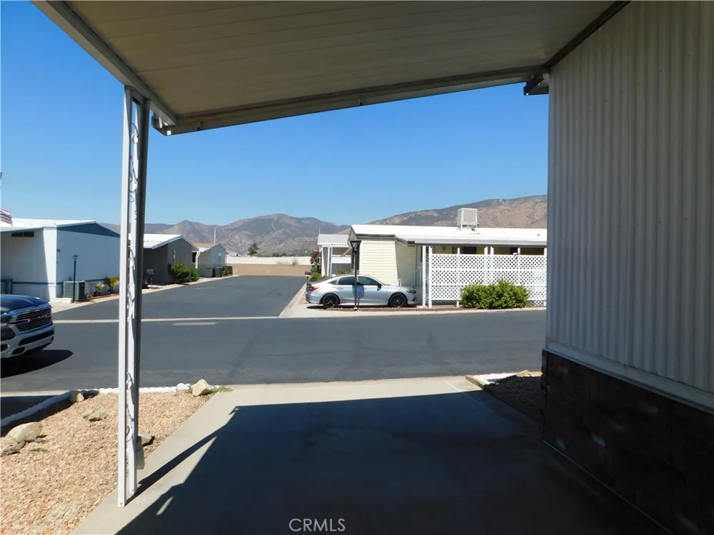 35218 FIR AVENUE #5 Yucaipa, CA 92399