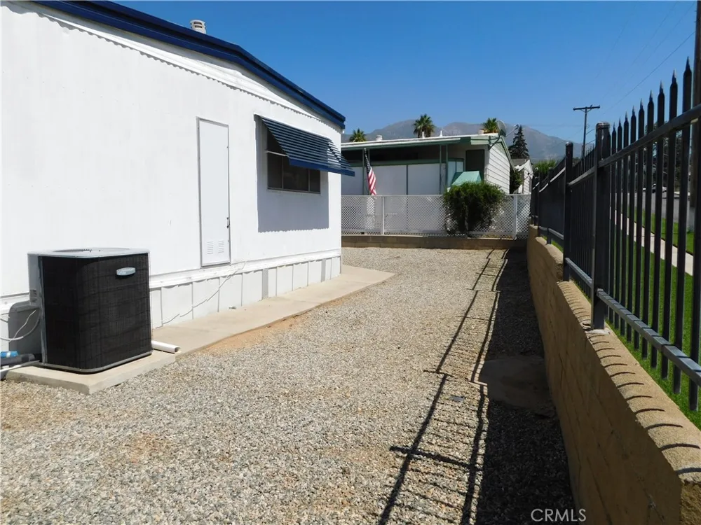 35218 FIR AVENUE #5 Yucaipa, CA 92399