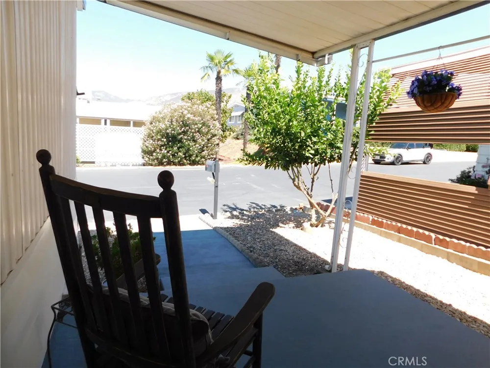 35218 FIR AVENUE #5 Yucaipa, CA 92399