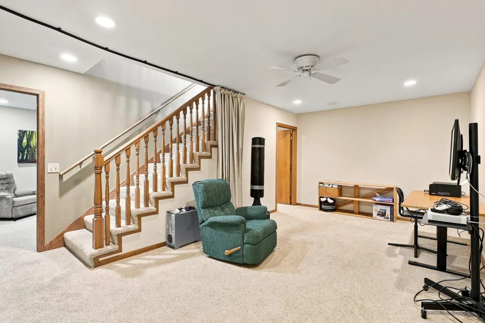 802 Saint Lawrence Drive Northfield, MN 55057