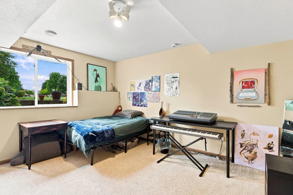 802 Saint Lawrence Drive Northfield, MN 55057