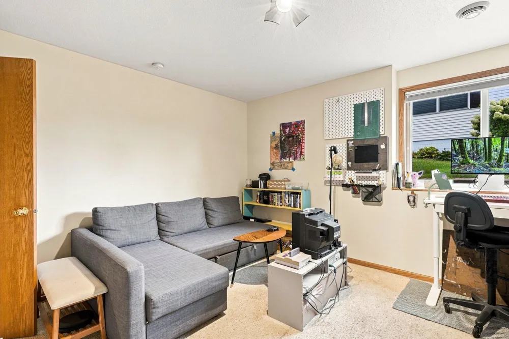 802 Saint Lawrence Drive Northfield, MN 55057
