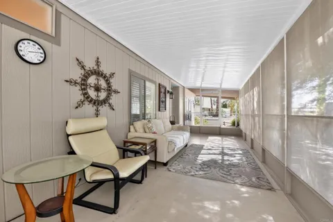 1010 Palm Canyon Dr #333