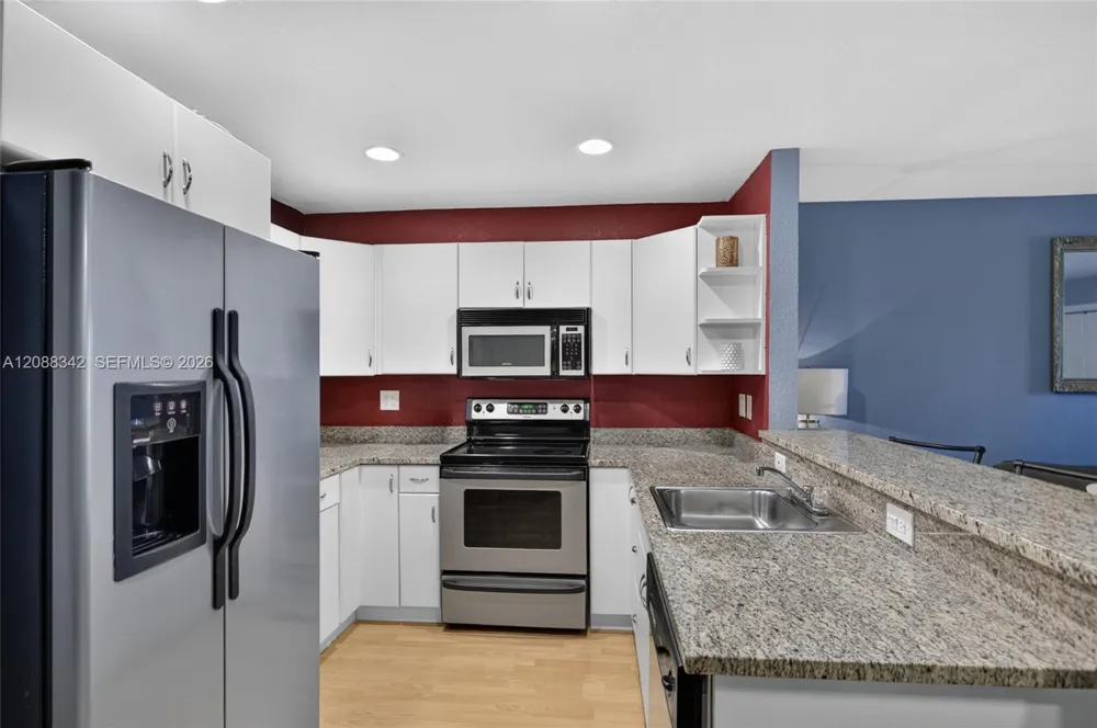 2715 NE 49th St #103 Fort Lauderdale, FL 33308