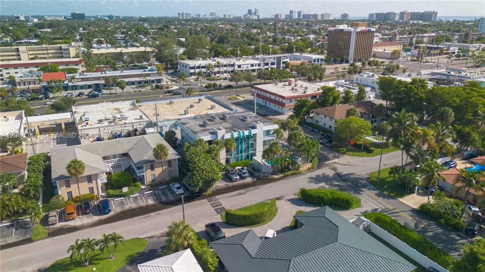 2715 NE 49th St #103 Fort Lauderdale, FL 33308