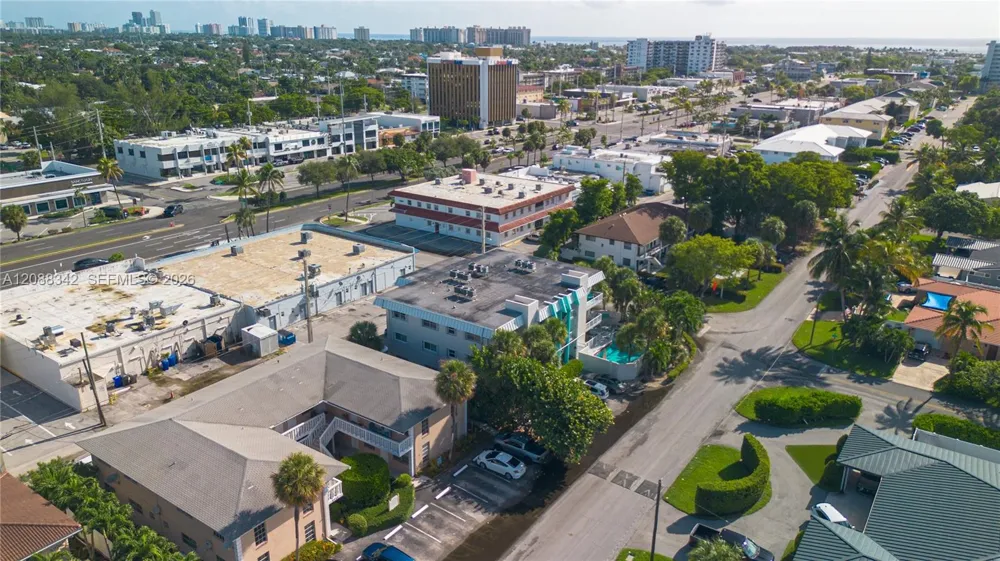 2715 NE 49th St #103 Fort Lauderdale, FL 33308
