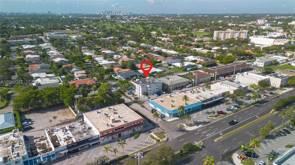 2715 NE 49th St #103 Fort Lauderdale, FL 33308