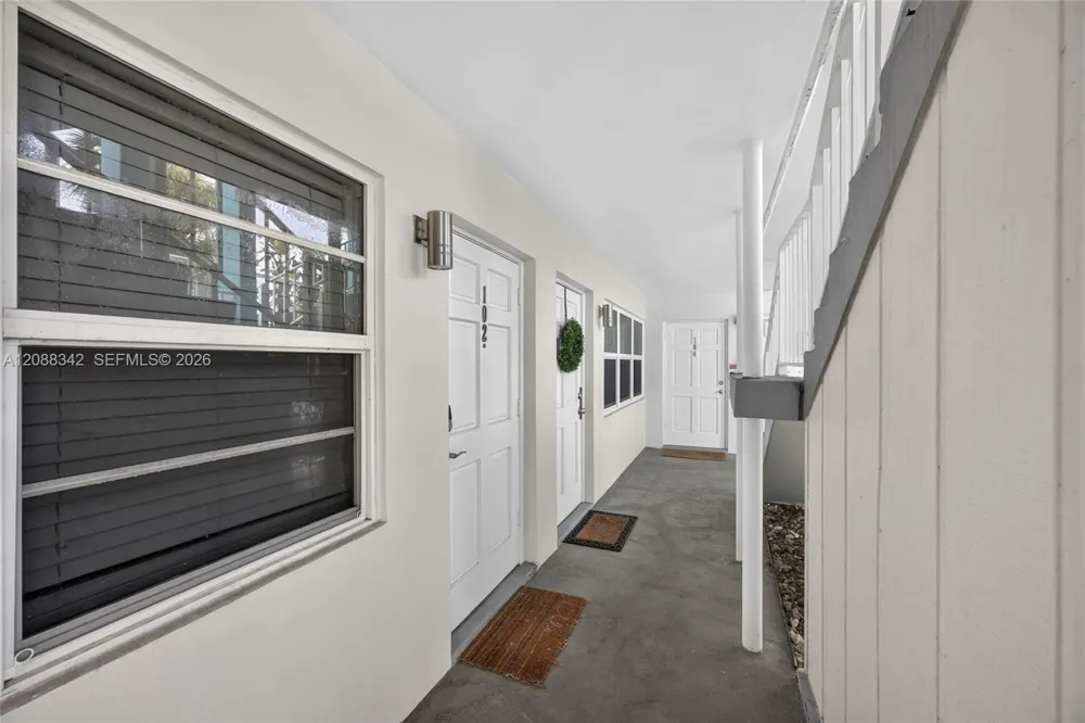 2715 NE 49th St #103 Fort Lauderdale, FL 33308