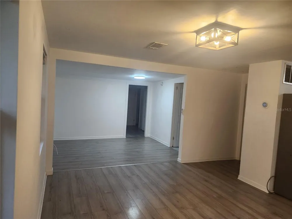 12727 OLA AVENUE Tampa, FL 33612