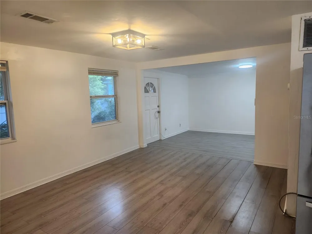 12727 OLA AVENUE Tampa, FL 33612