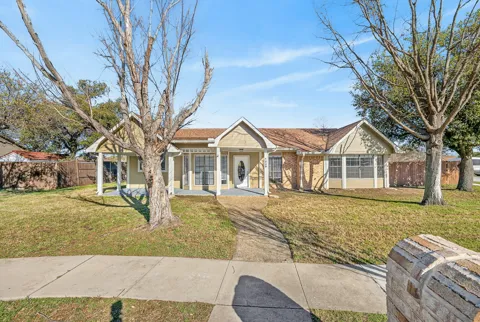 1889 TREE CREST DRIVE
