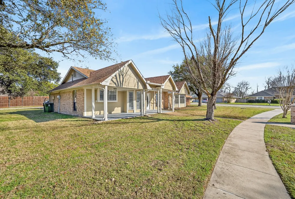 1889 TREE CREST DRIVE Lewisville, TX 75077