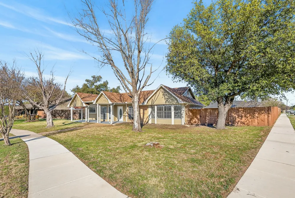 1889 TREE CREST DRIVE Lewisville, TX 75077