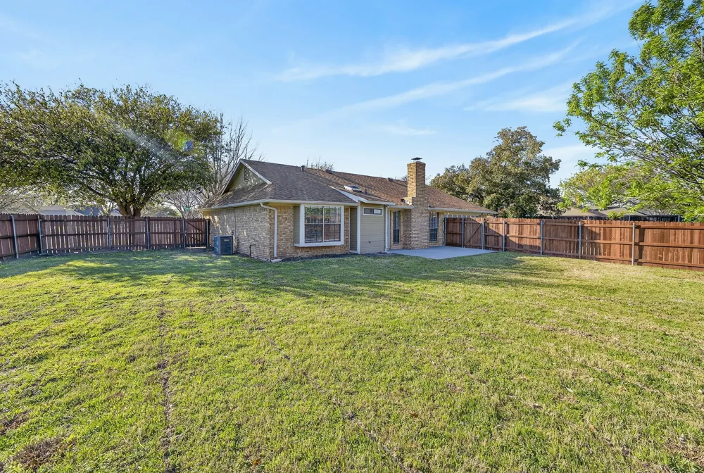 1889 TREE CREST DRIVE Lewisville, TX 75077