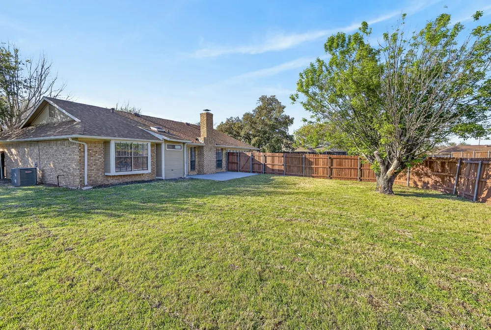 1889 TREE CREST DRIVE Lewisville, TX 75077