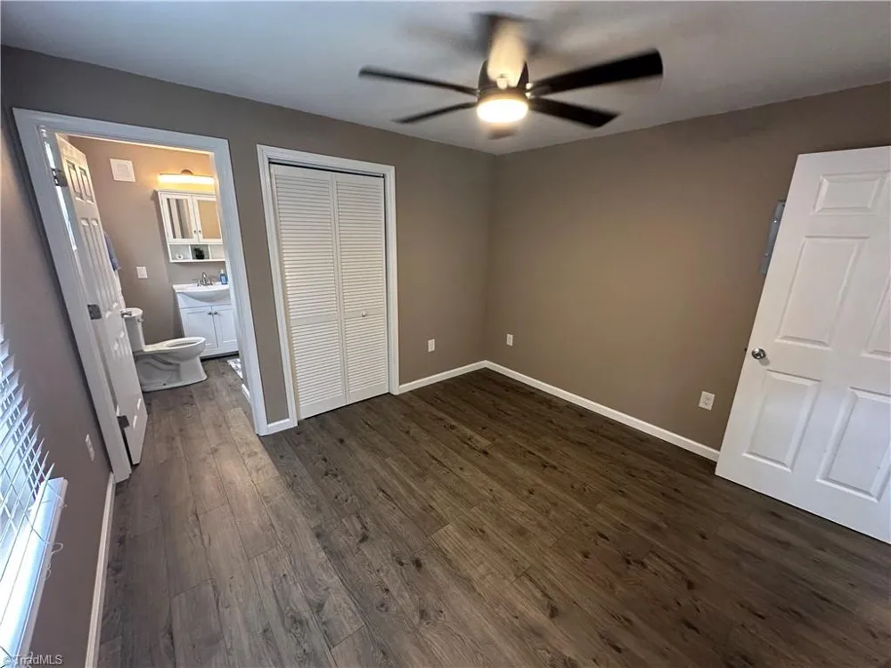 106 Deerfield Drive New London, NC 28127