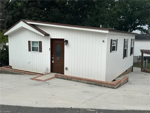 106 Deerfield Drive
