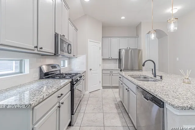 21923 CAPROCK CYN San Antonio, TX 78258