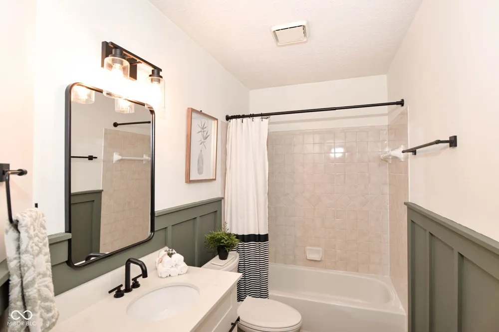 7904 Corday Court Fishers, IN 46038