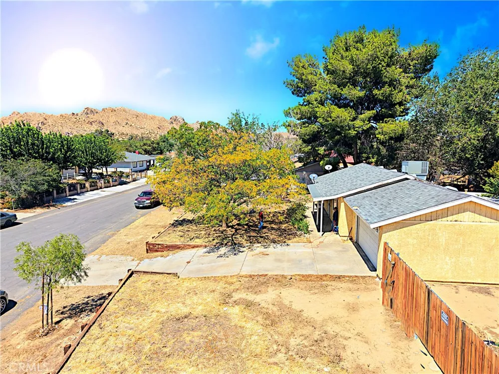 38510 159th E Palmdale, CA 93591