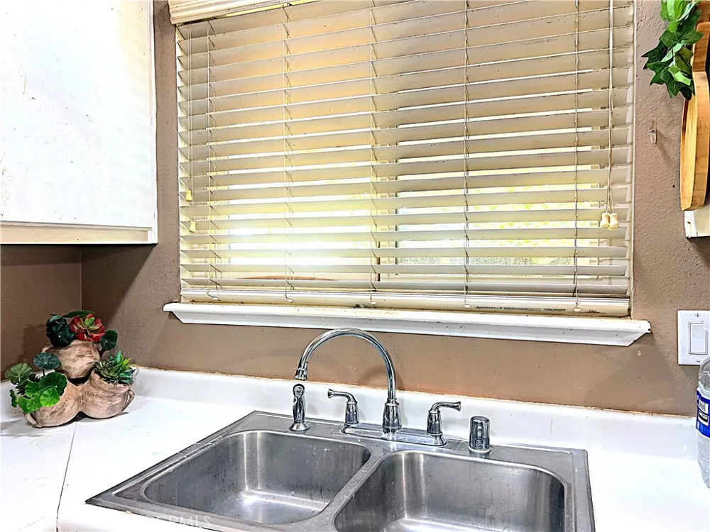 38510 159th E Palmdale, CA 93591