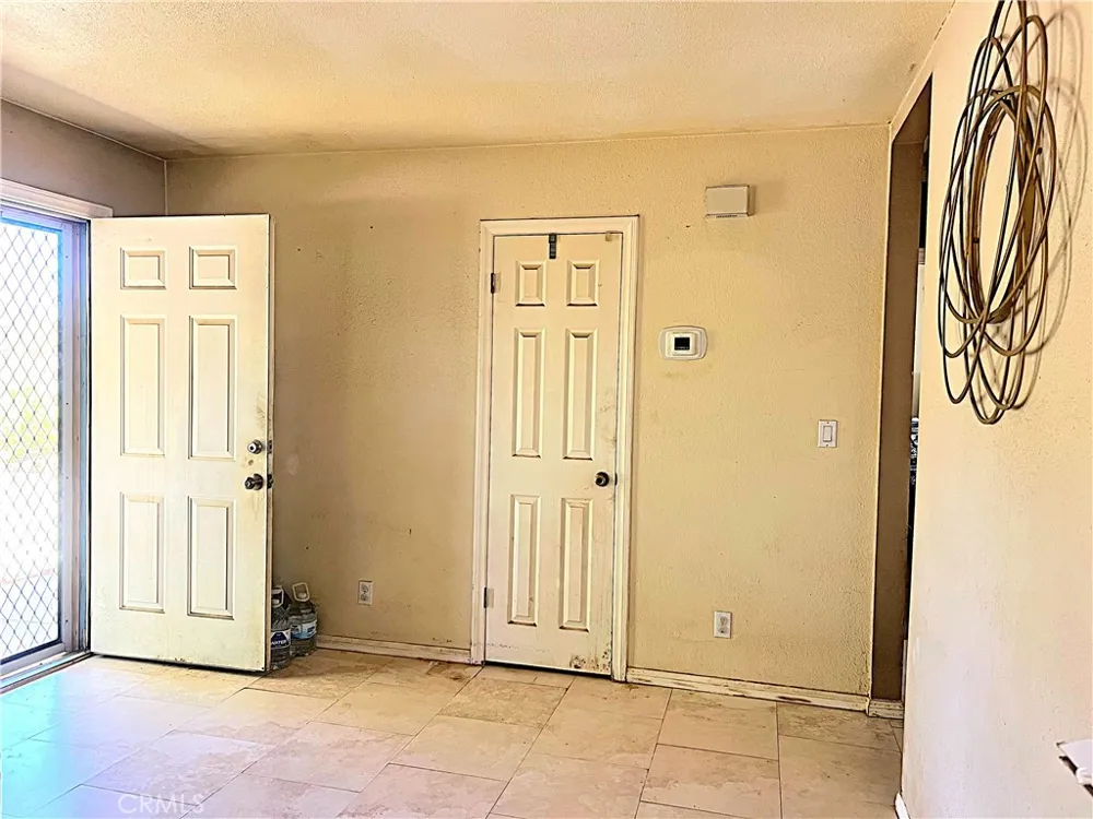 38510 159th E Palmdale, CA 93591