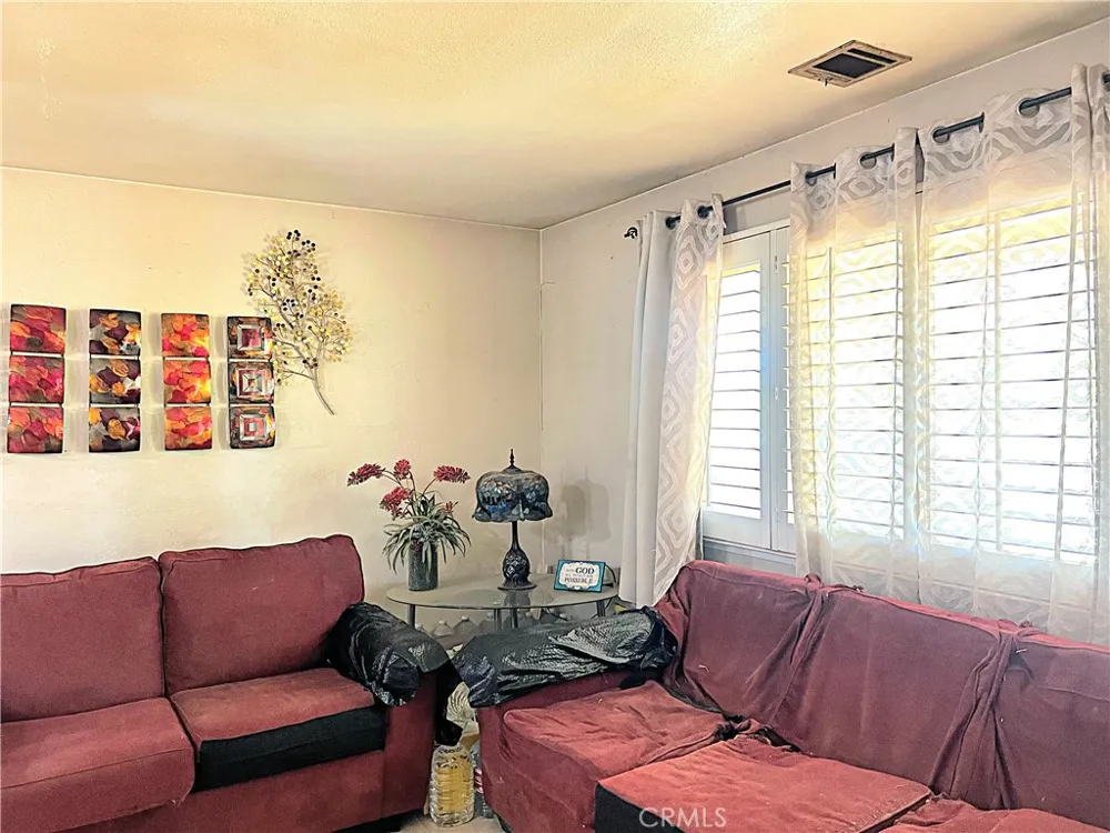38510 159th E Palmdale, CA 93591