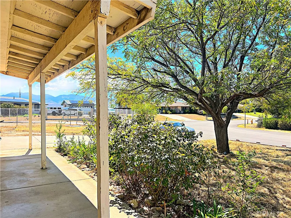 38510 159th E Palmdale, CA 93591
