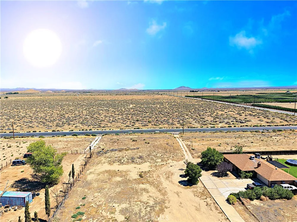 38510 159th E Palmdale, CA 93591