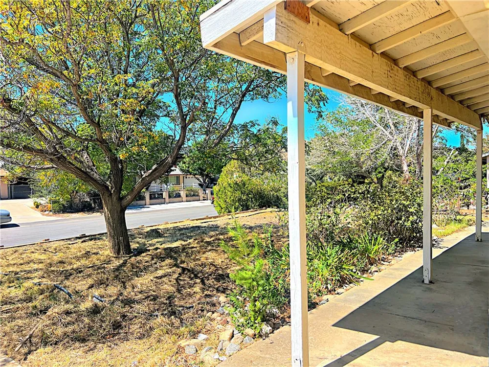 38510 159th E Palmdale, CA 93591