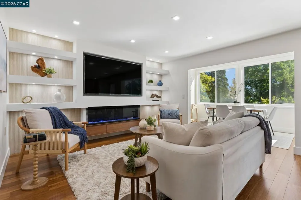 1349 Running Springs Rd #4 Walnut Creek, CA 94595