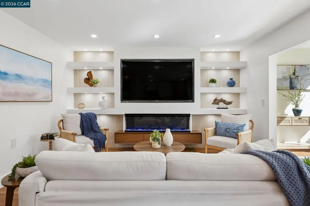 1349 Running Springs Rd #4 Walnut Creek, CA 94595