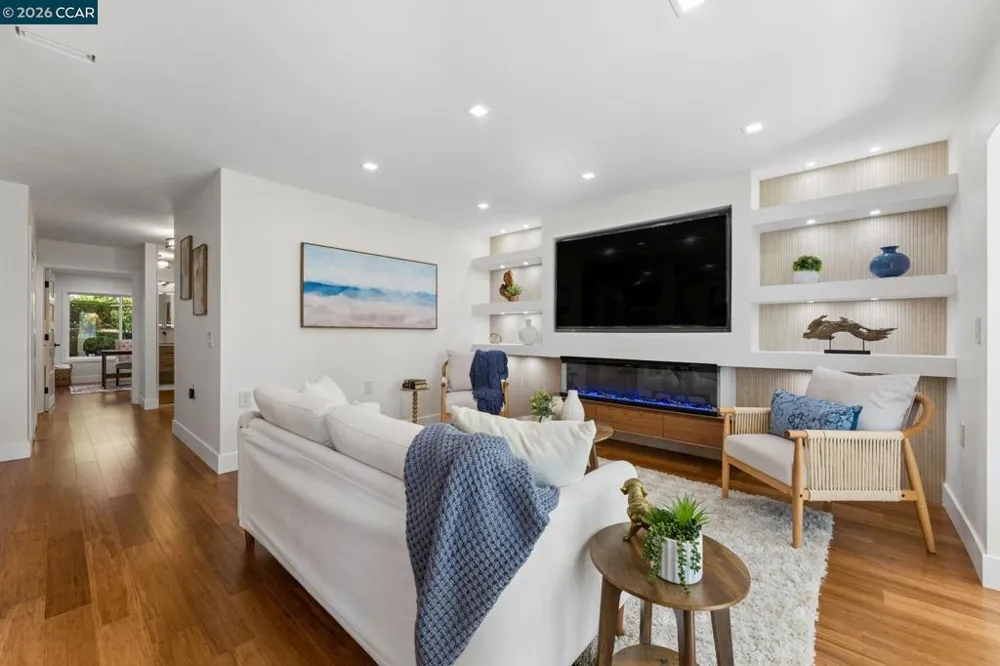 1349 Running Springs Rd #4 Walnut Creek, CA 94595