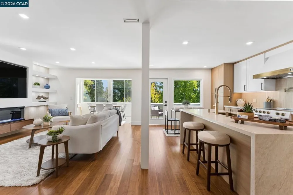 1349 Running Springs Rd #4 Walnut Creek, CA 94595