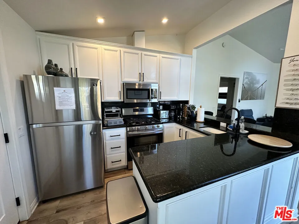 772 Cove Drive Big Bear, CA 92315